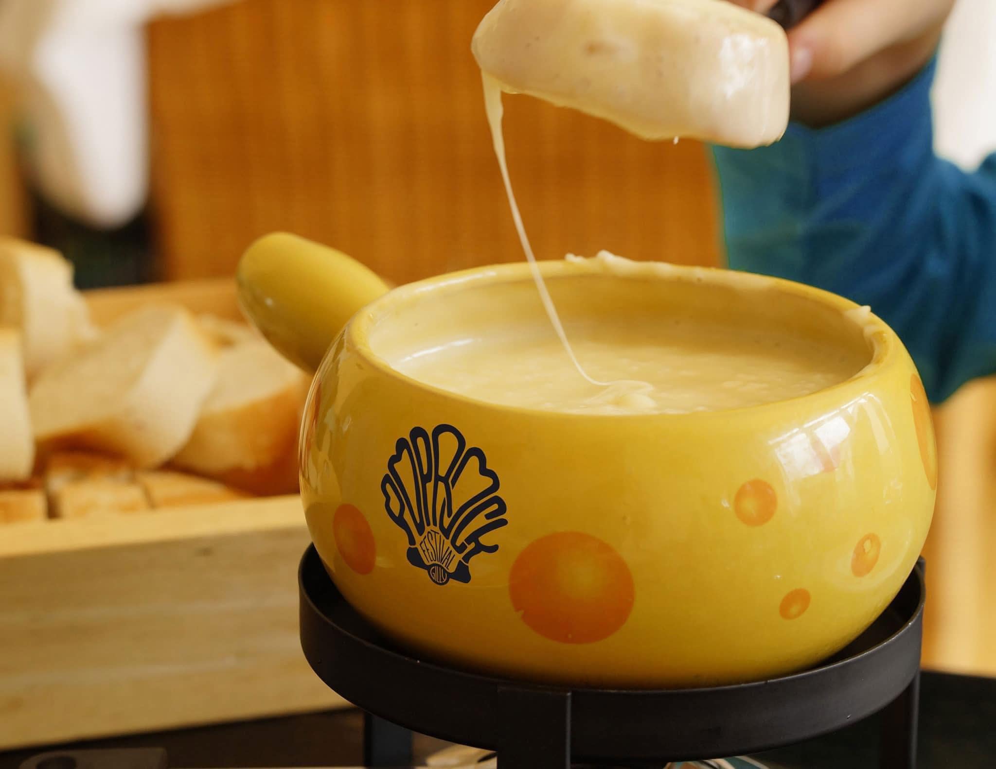 THE SQUARE & THE SHARKS groupes gagnants du concours des jeunes talents 2024 & 2025 du Poprock Festival seront en concert le vendredi 19 & samedi 20 septembre au Genferock Festival !!